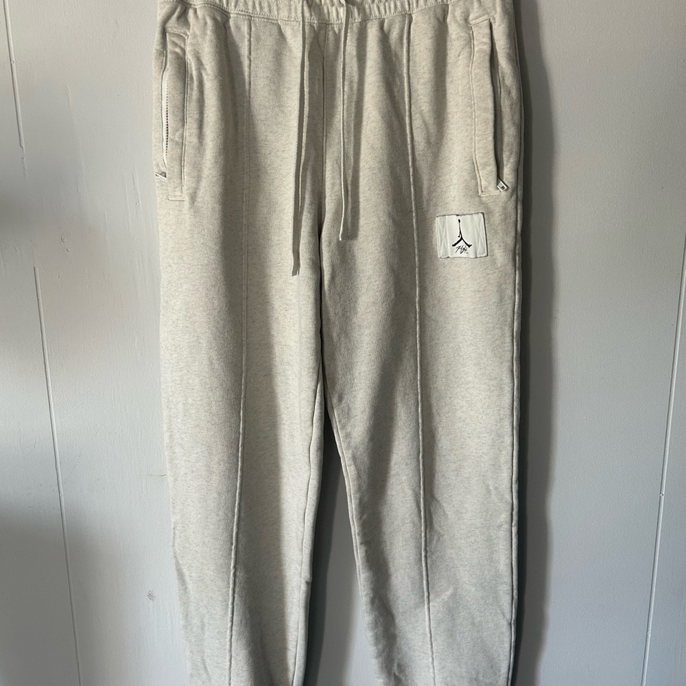 Women’s Gray/Cream Sweatpants